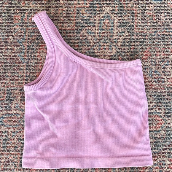 Seamless one shoulder cami in lilac - Picture 3 of 6